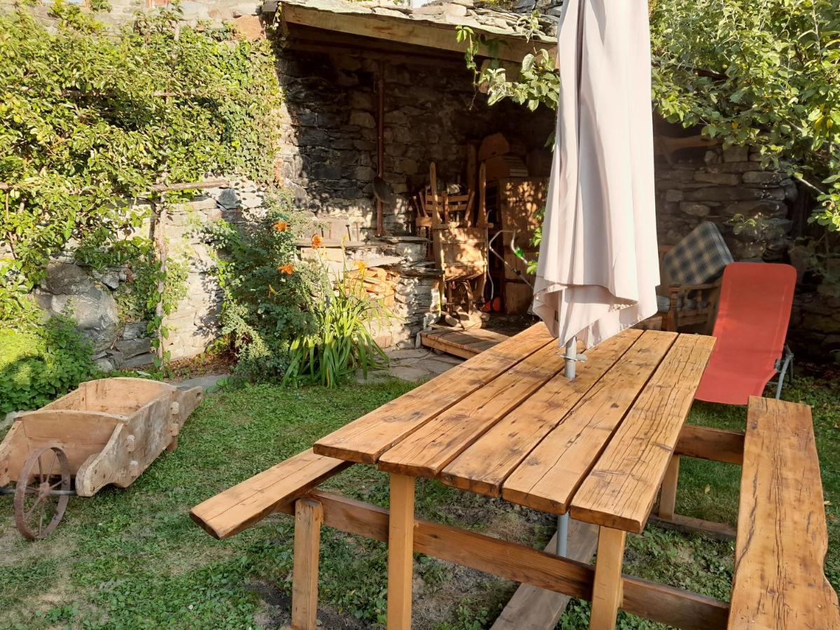 Chez Michel Bed & Breakfast Сент-Фоа-Тарантез Екстериор снимка