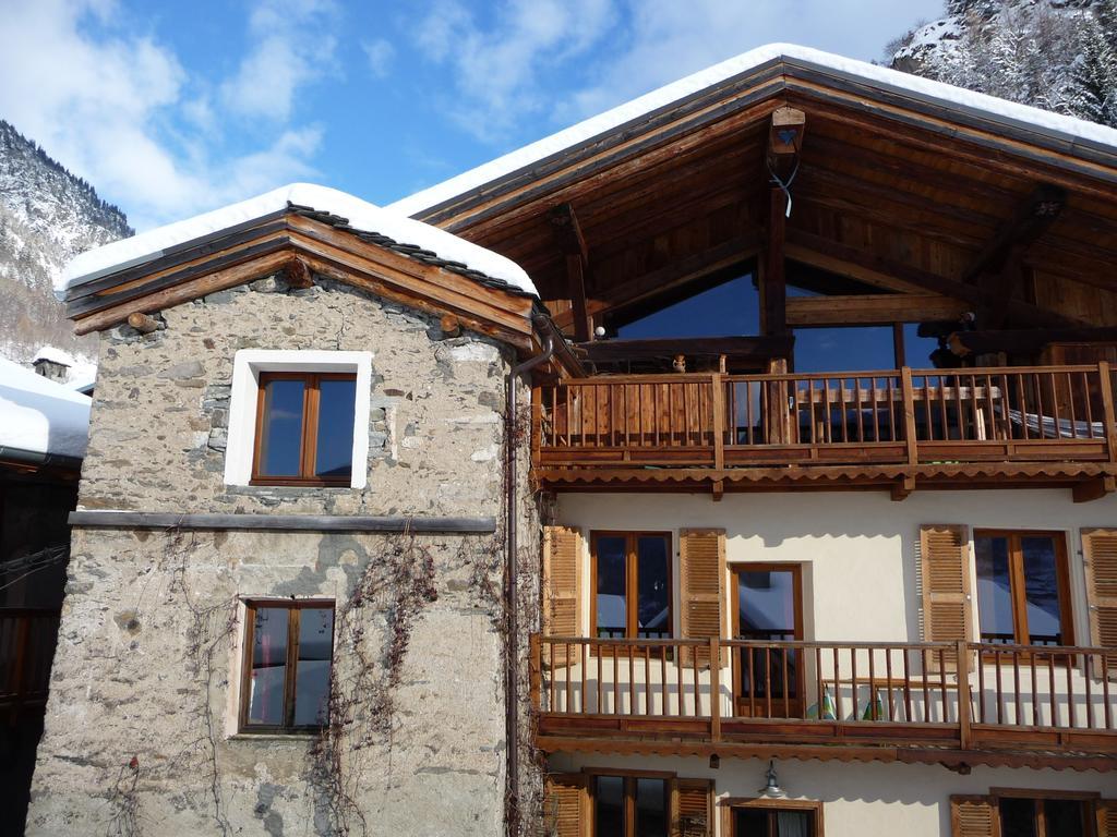 Chez Michel Bed & Breakfast Сент-Фоа-Тарантез Екстериор снимка